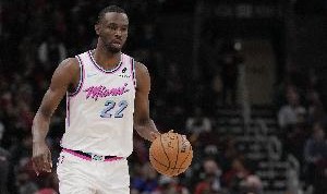 斯波：我们看到了维金斯在攻防两端的潜力 他仍有很大的成长空间