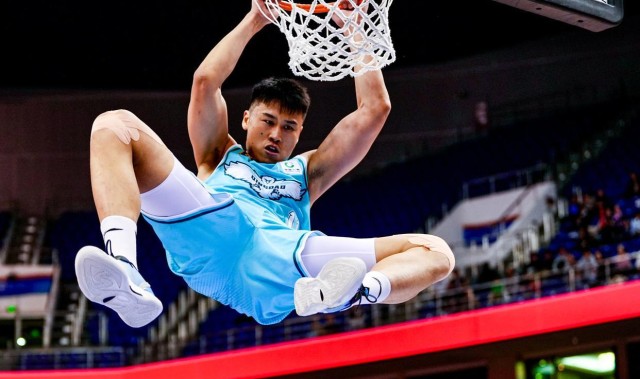 华体会体育登录-青岛两老将宣布退役，辽篮引进2米03新星，姚明接班人加盟宁波